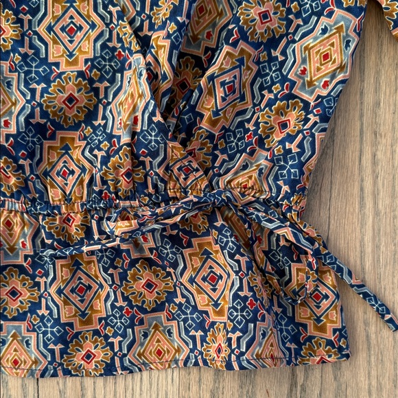 Tulle Brand Women’s Patterned Wrap Top Size X-Small - Picture 4 of 11